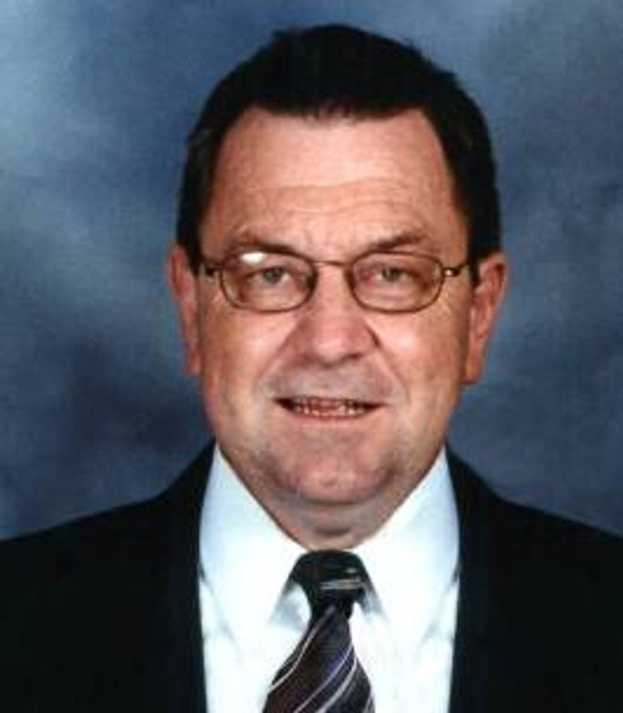 Daniel Davis