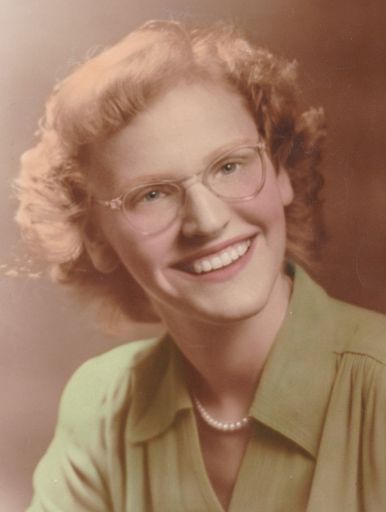 Bonnie Cashen photo gallery thumbnail 10 of 17