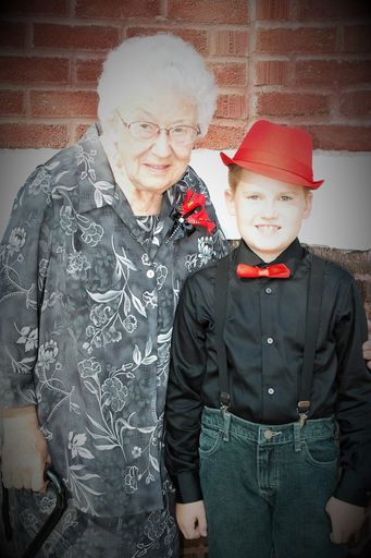 Betty Lou Ward photo gallery thumbnail 39 of 121