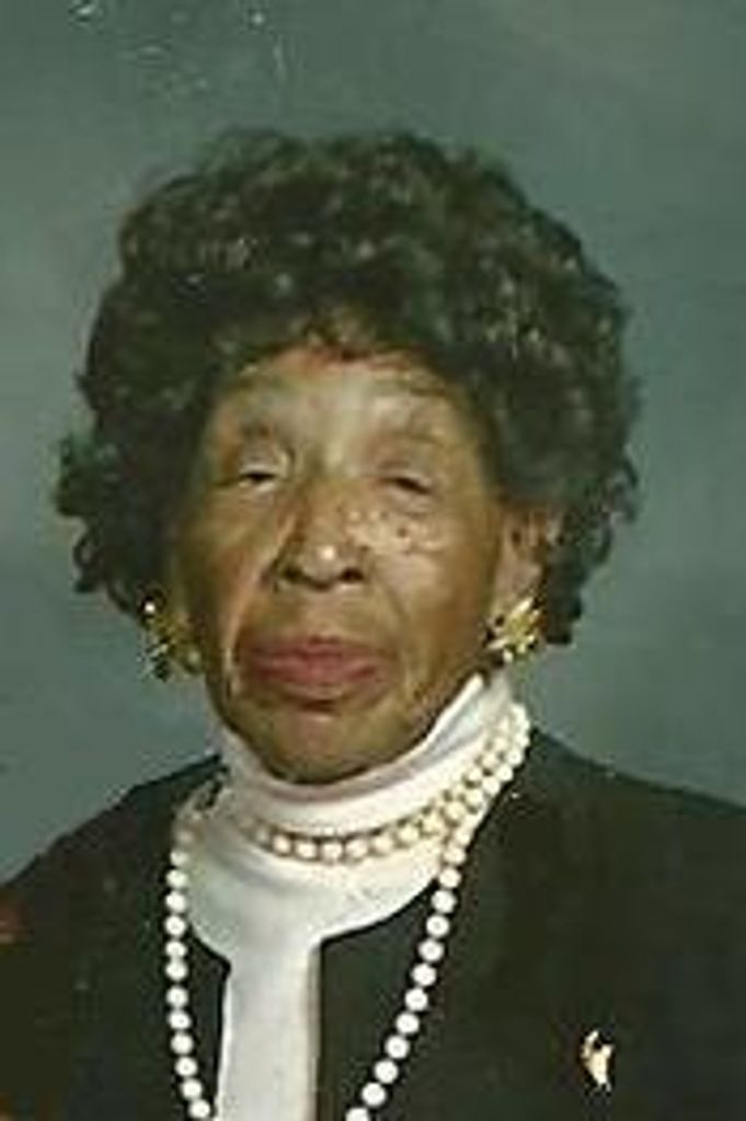 Irene Suline Holmes Profile Photo