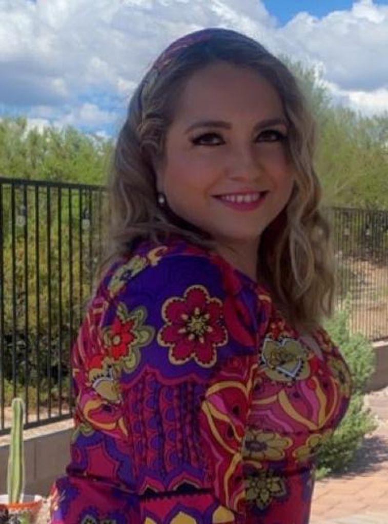 Elsa Gradillas Profile Photo