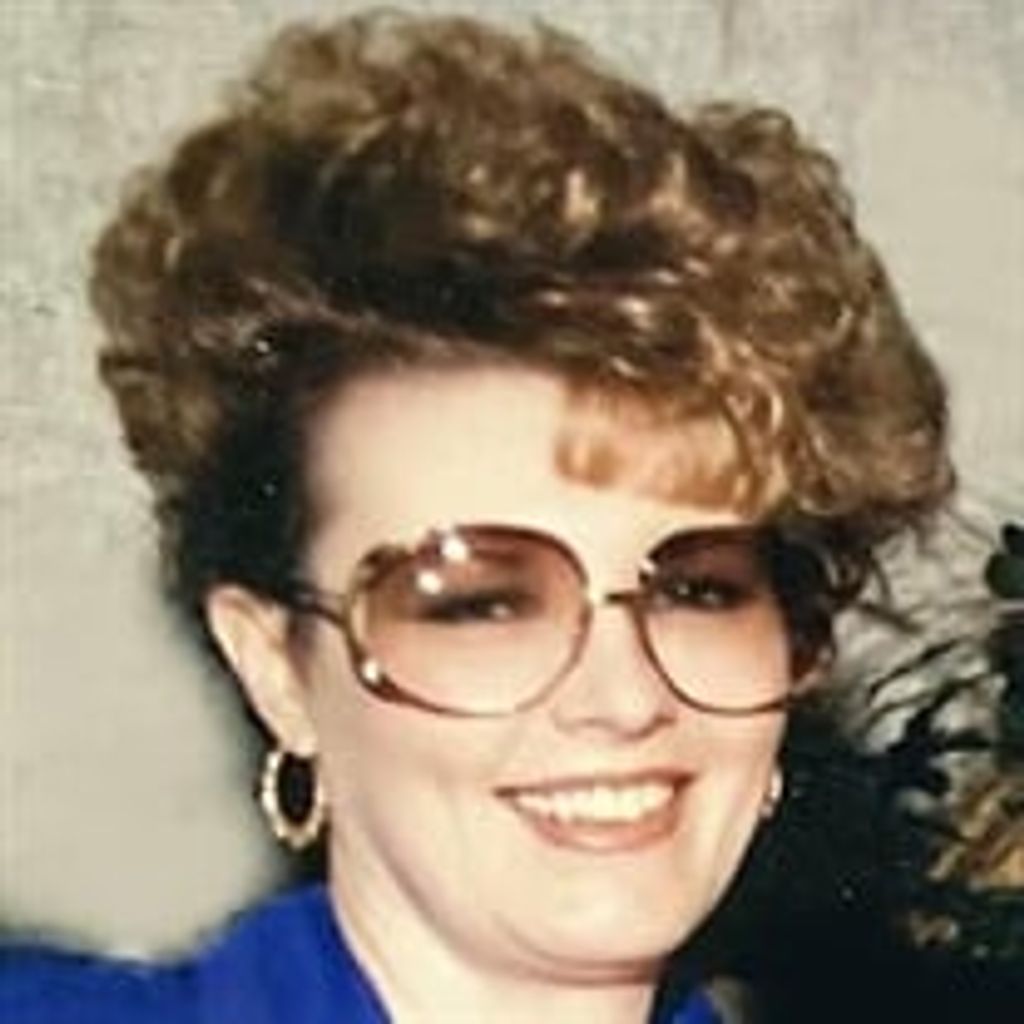 Ruth Daley Camerera