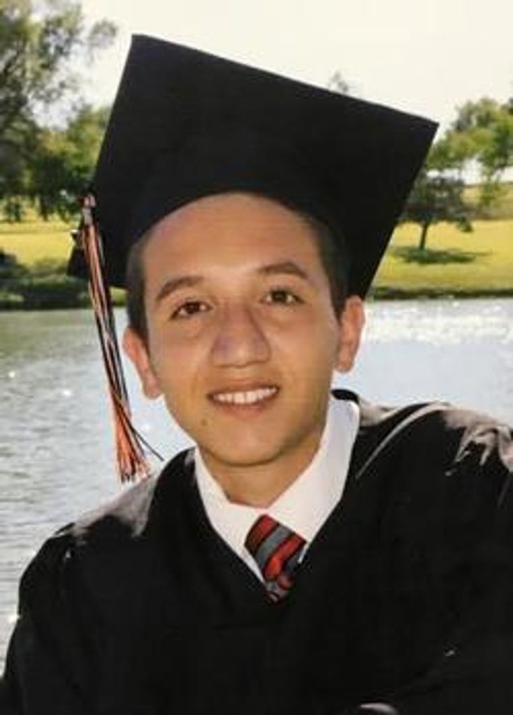 Izek Chaparro Profile Photo
