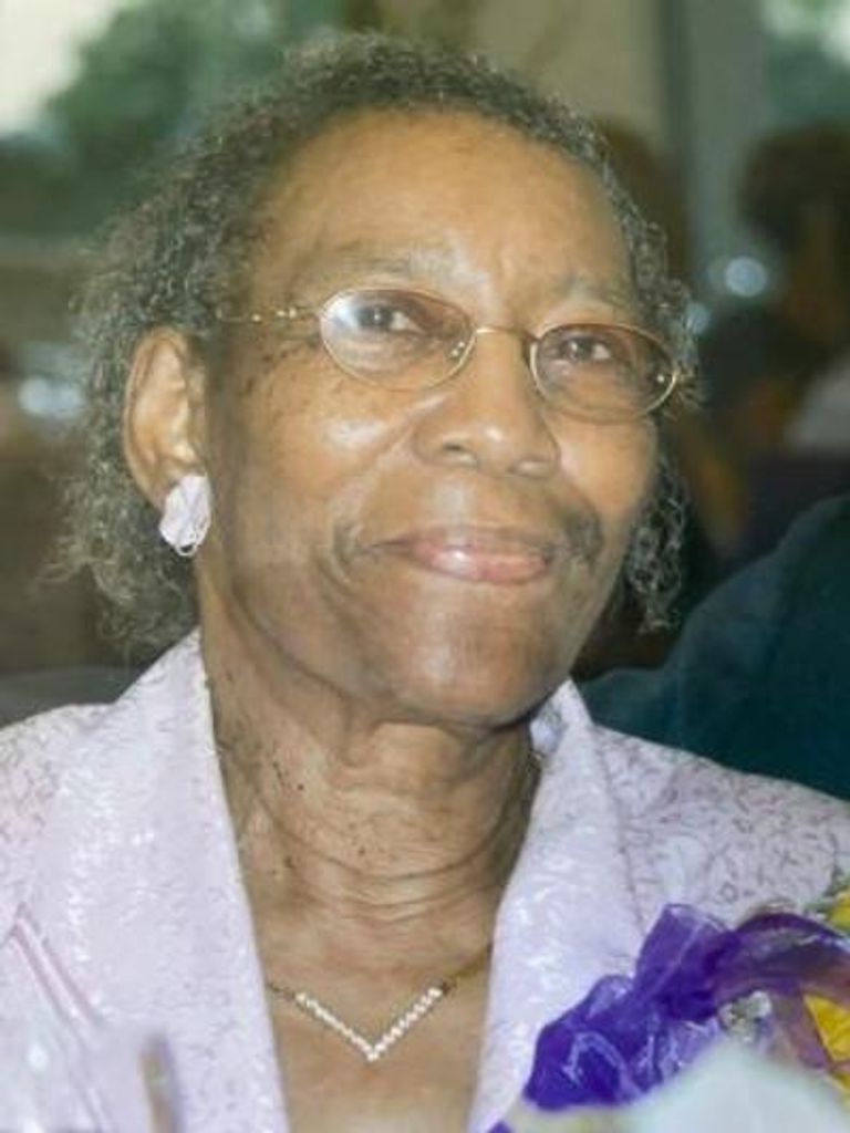 Elizabeth Louise Jones Profile Photo