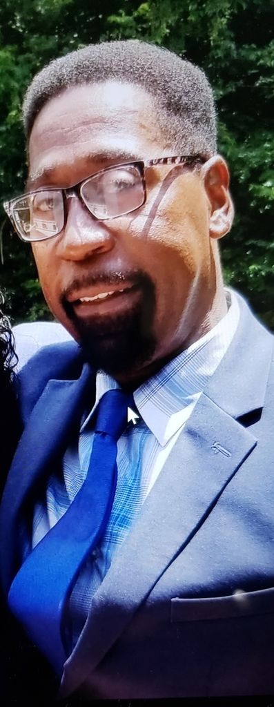 Glenn Morris Profile Photo