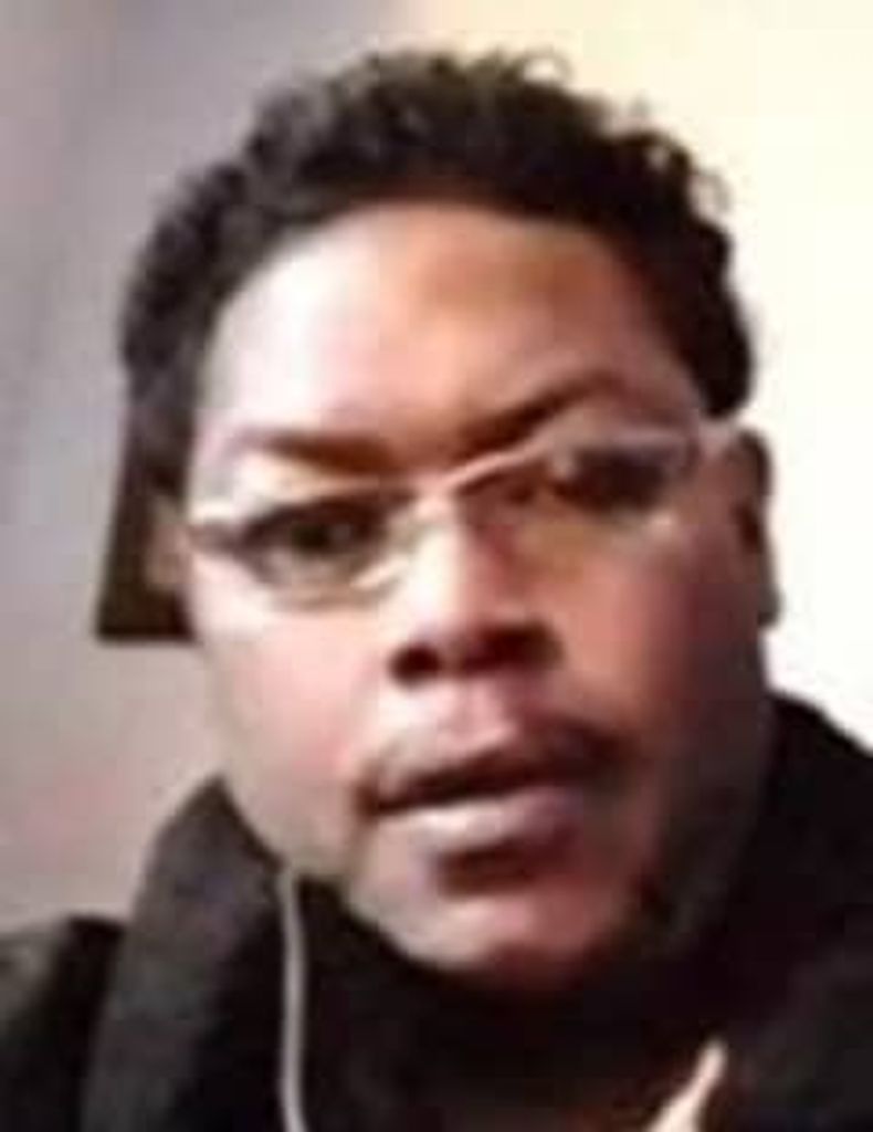 Ronrico  Lamont Bell
