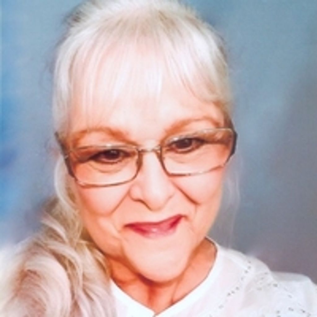 Carol Compter Bonnecaze Profile Photo