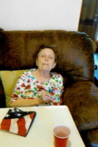 Gloria "Nannie" Fayetta Glover photo gallery thumbnail 24 of 30