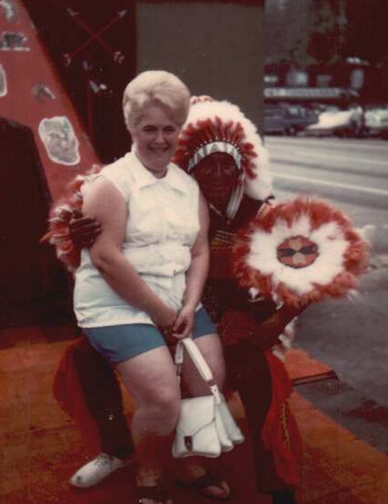 Linda M (Haynes)  Wallace