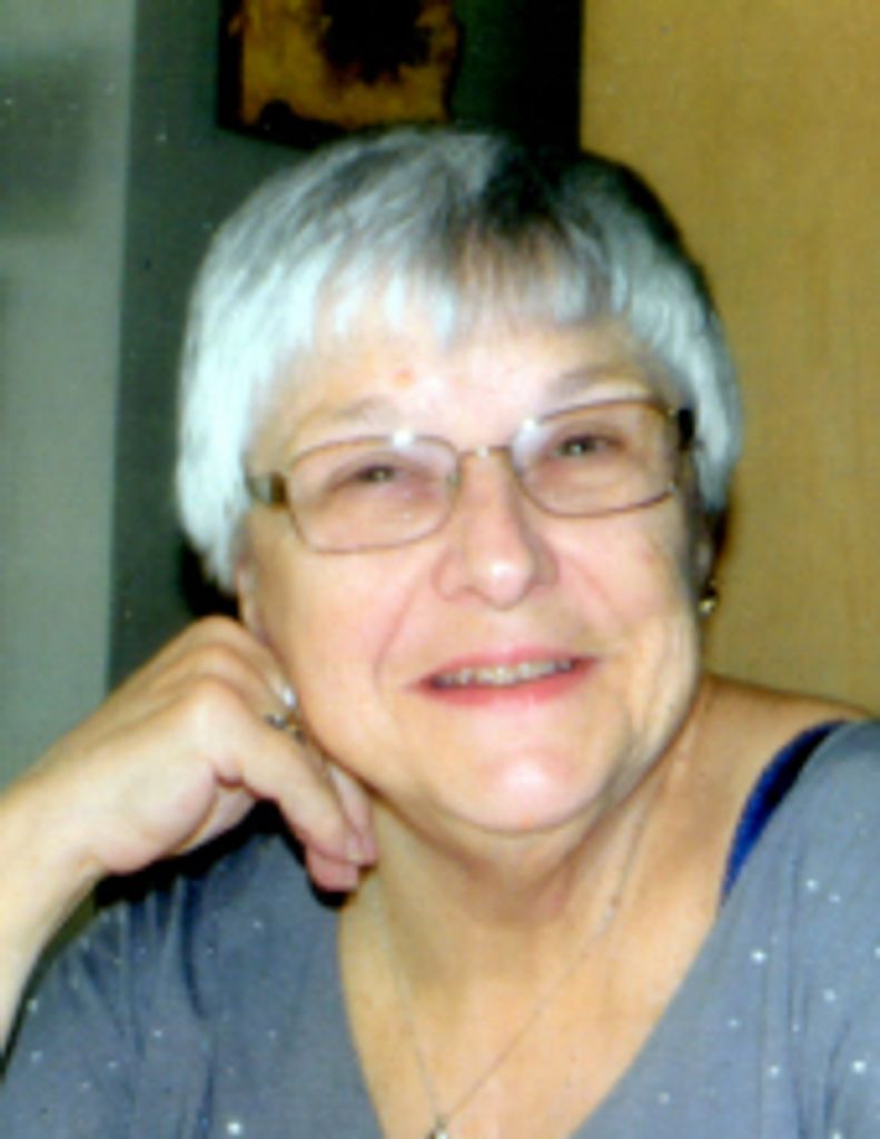 Carolyn Lee Walker