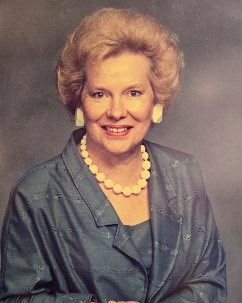 Helen Stuffle Mueller Profile Photo