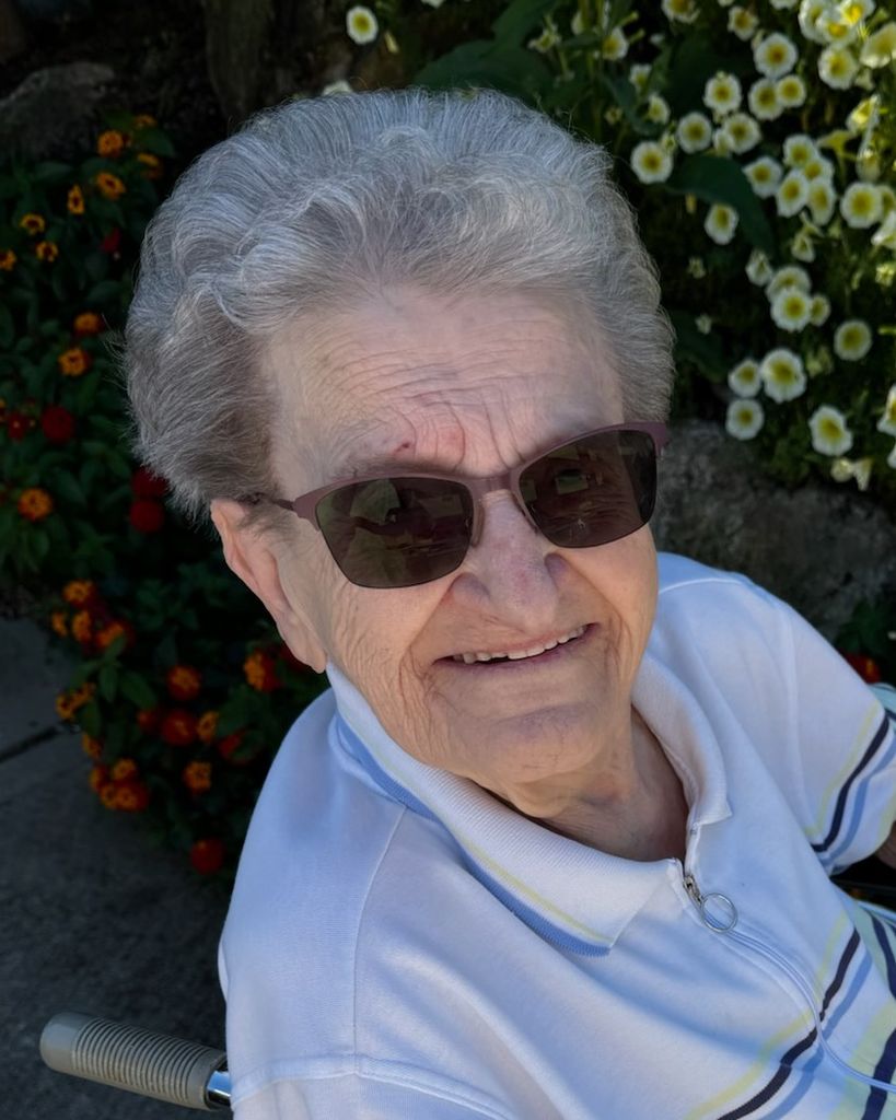 Joan Remson Etersque