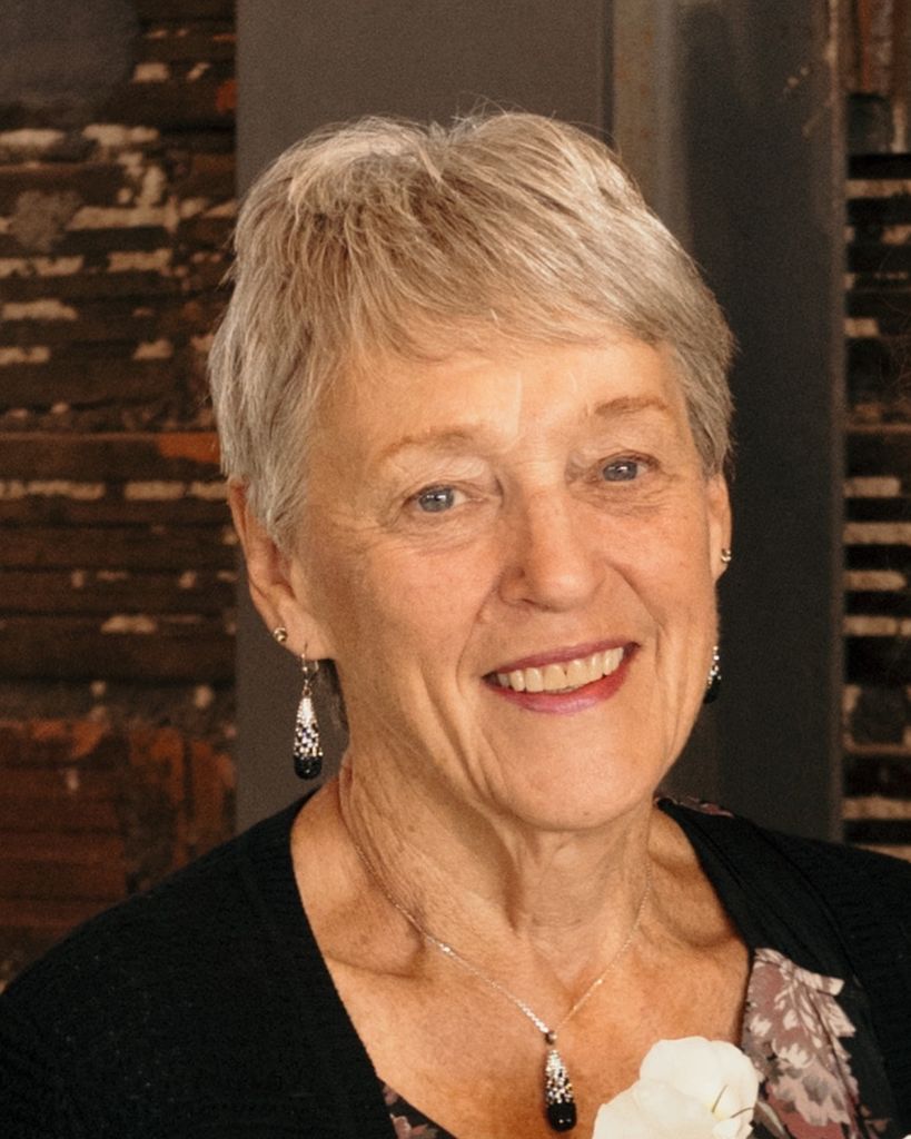 Genevieve "Gen" Knott