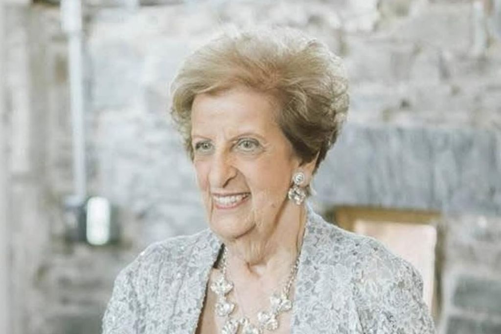 Elizabeth J. Digaspari Profile Photo