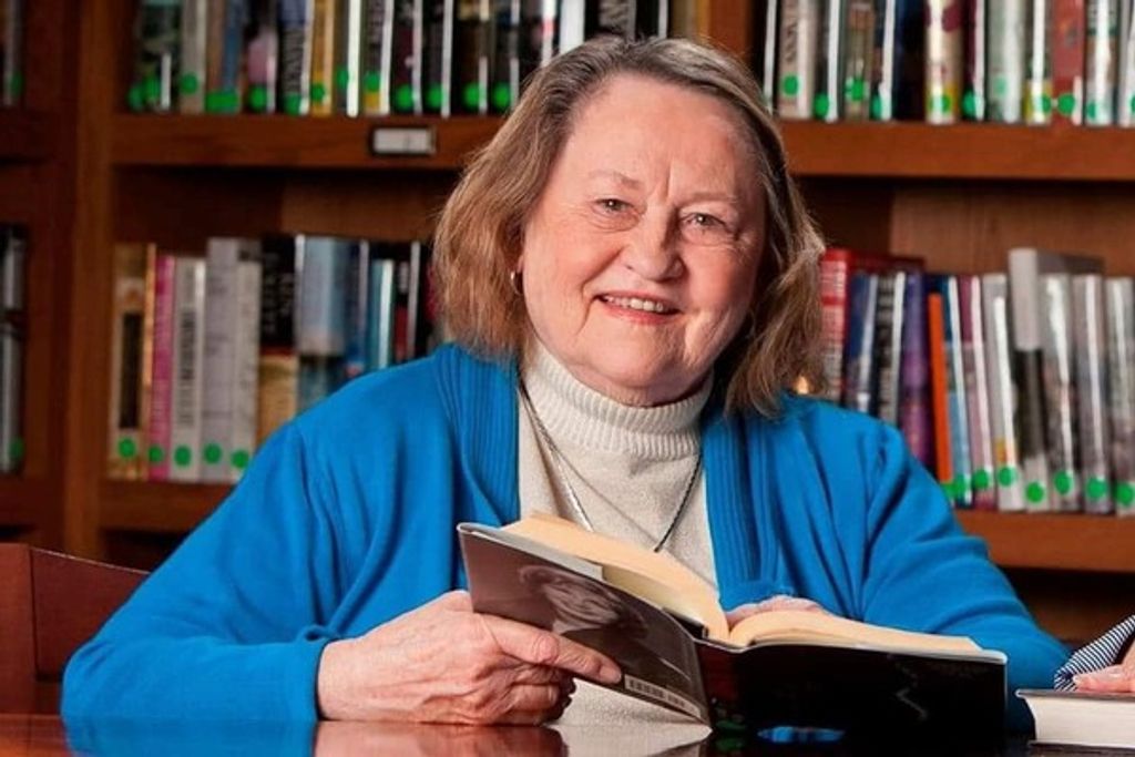 Esther Headrick Profile Photo