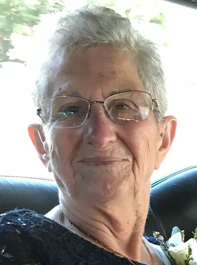 Lorraine Vereneau Profile Photo