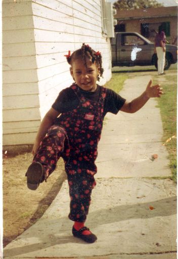 Ciera Dawn Melson photo gallery thumbnail 20 of 56