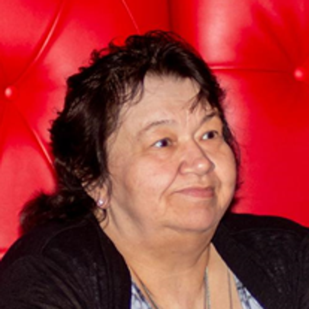 Linda "Lena" Wujciak Profile Photo