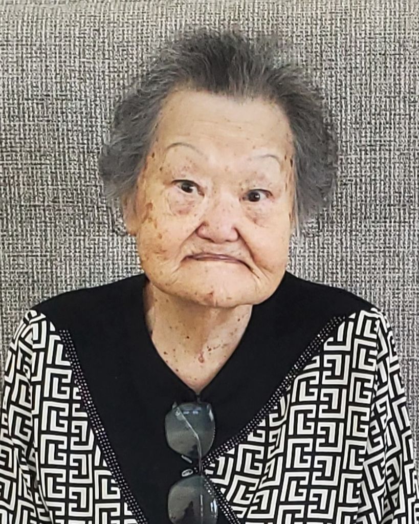 Suk Kum Snow Profile Photo