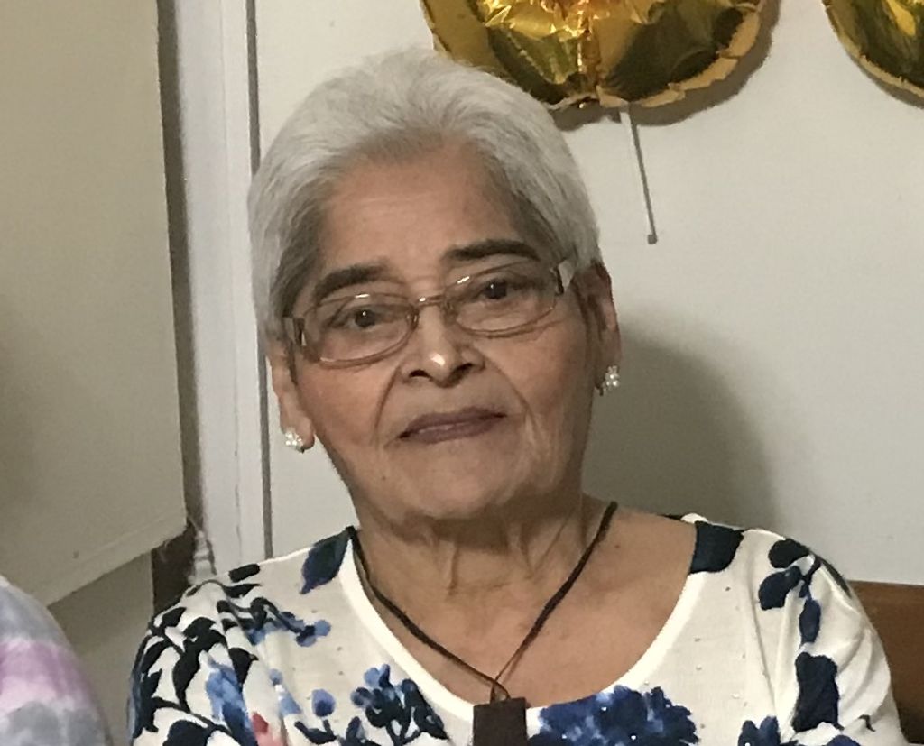 Maria Irene Flores Profile Photo