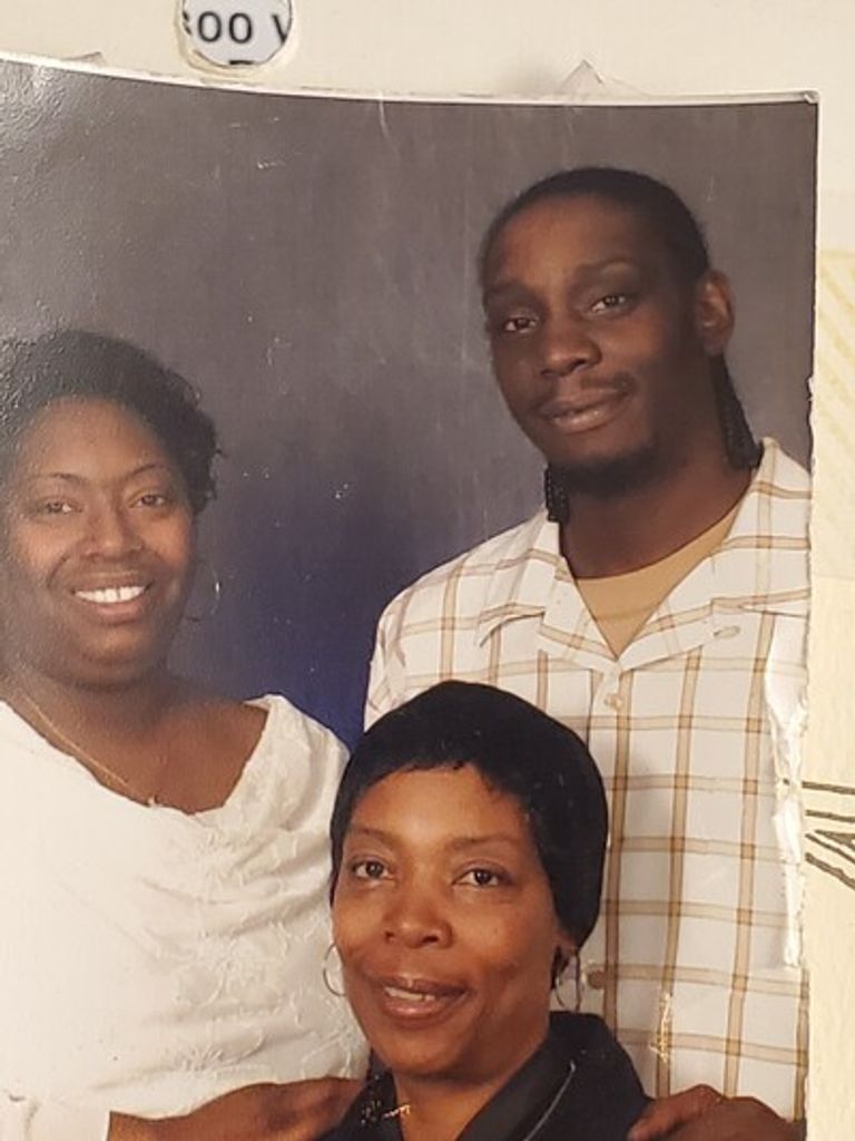 Ladwan R Tucker " Blue" Profile Photo