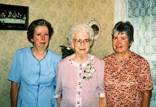 Roberta Seavey photo gallery thumbnail 46 of 61