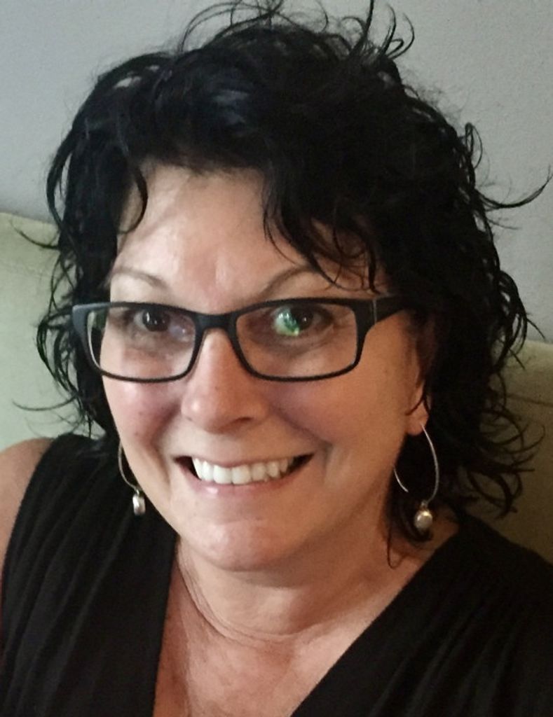 Deena (Mitchell)  Karnes Profile Photo