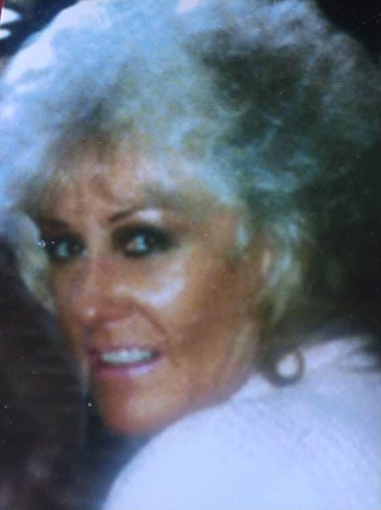Lorraine Woodbury Profile Photo