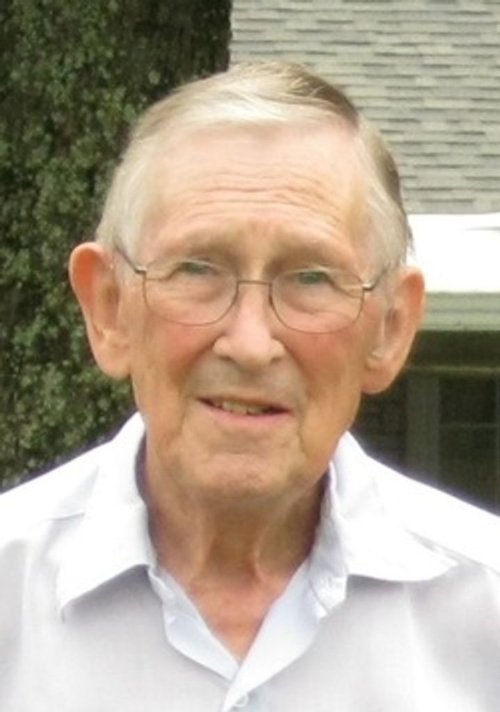 Robert M. Hays Profile Photo
