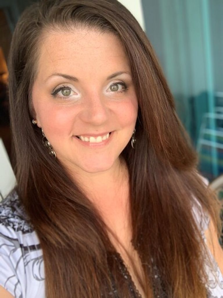Gina Collins Profile Photo
