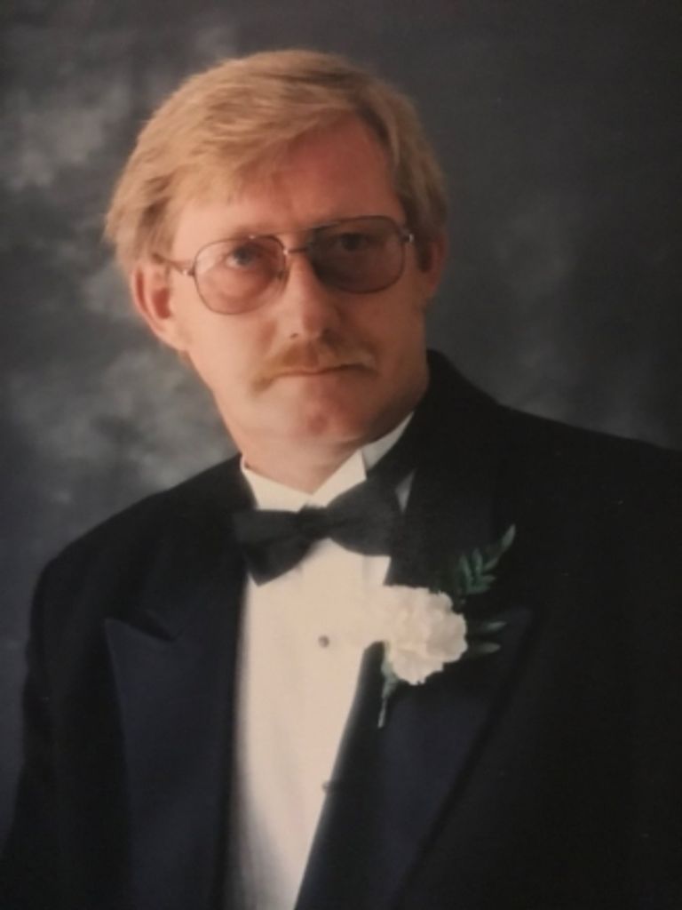 Michael Dale "Mike" Daniels Profile Photo