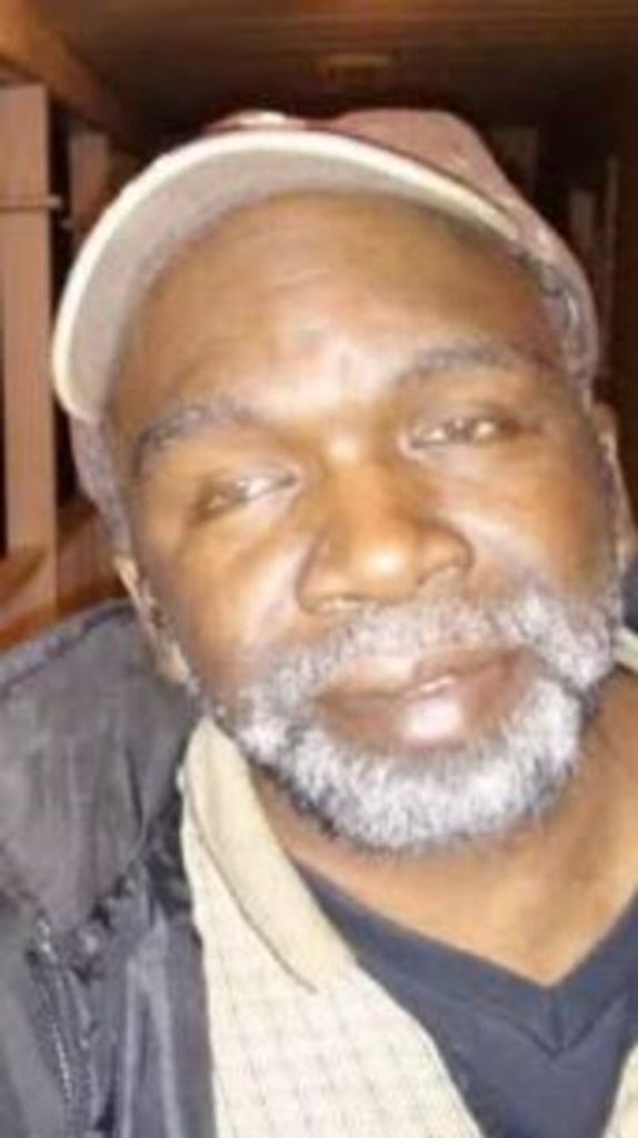 Robert Julius Matthews Profile Photo