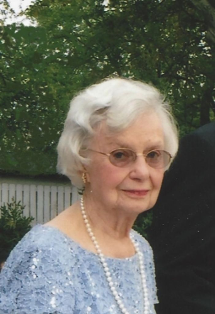 Elizabeth Robinett Profile Photo