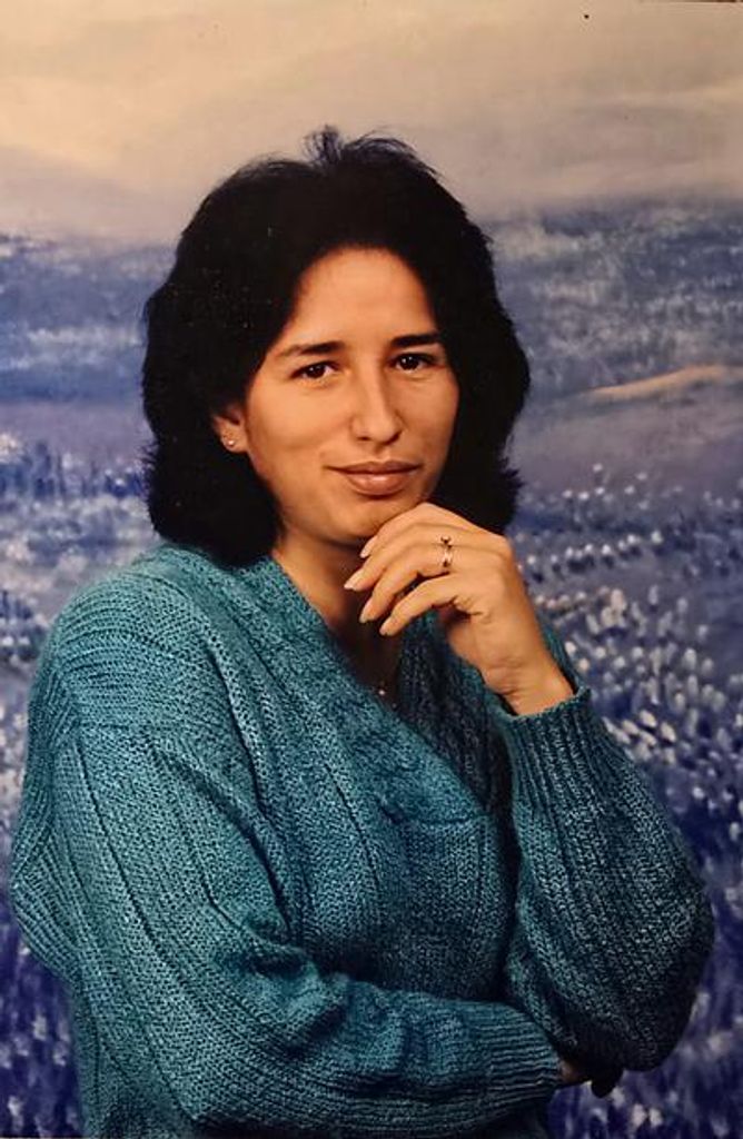 Estella Perez Profile Photo