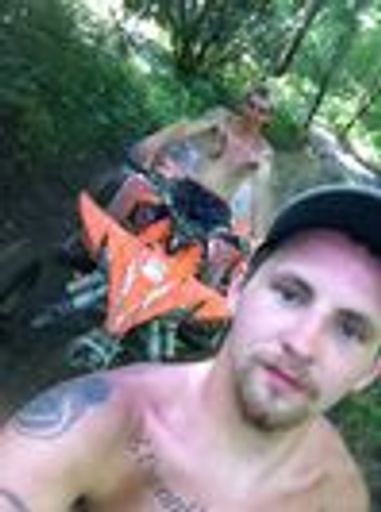Nicholas  Melton photo gallery thumbnail 5 of 10