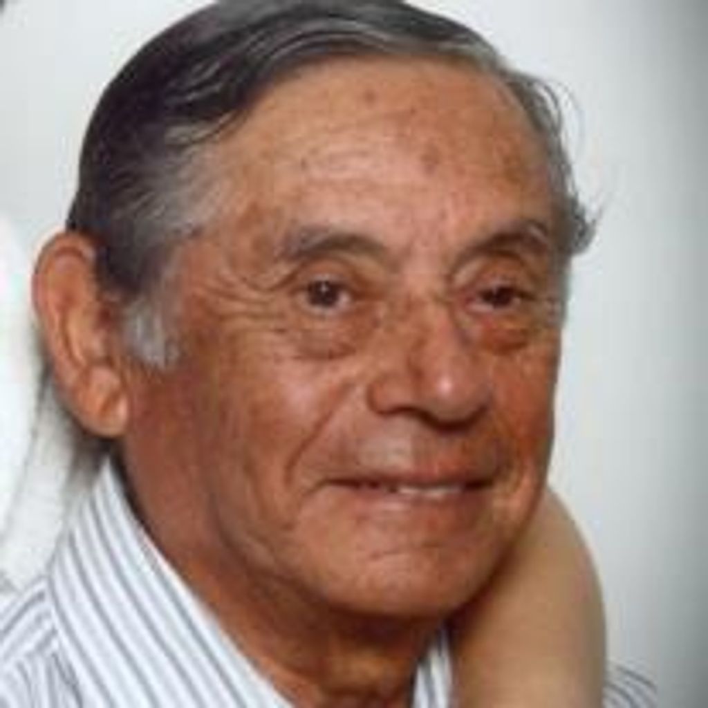 Manuel L. Olavarria