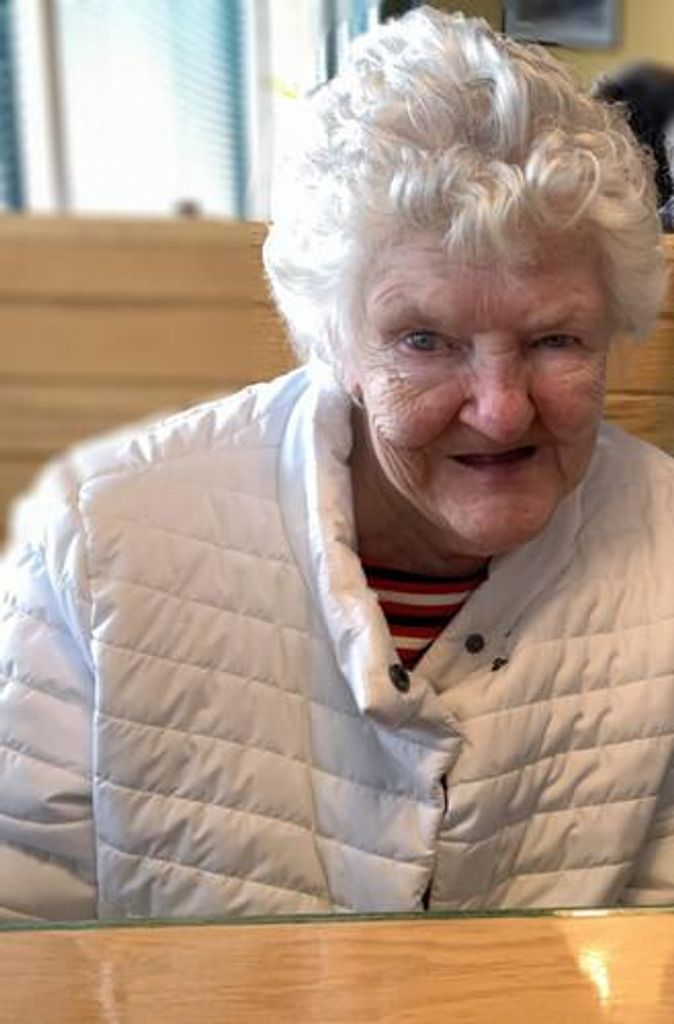 Twila L (Winterbottom) Elliott Profile Photo