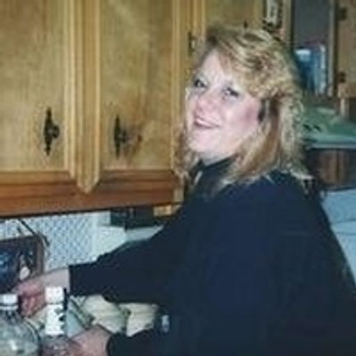 Amy Ellis Profile Photo