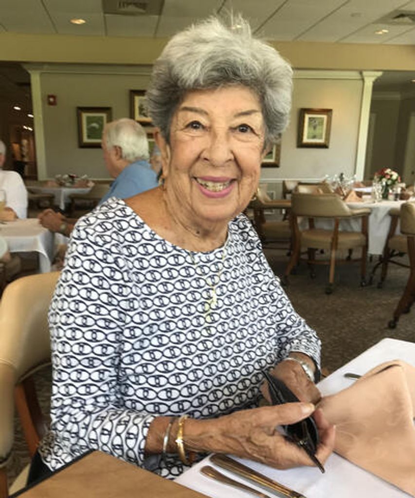 Emma Vaserman Profile Photo