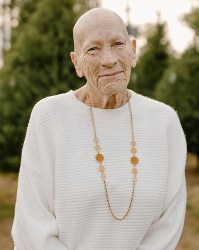 Mary Lee Robinson