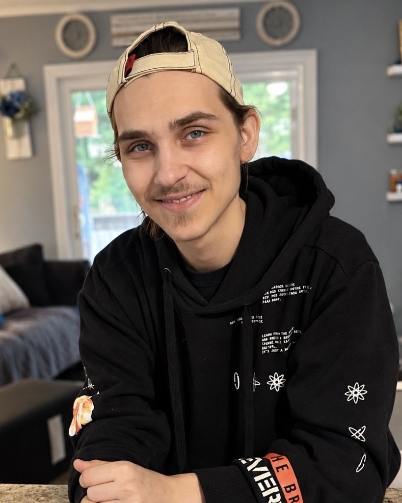 Austin Lewandowski Profile Photo