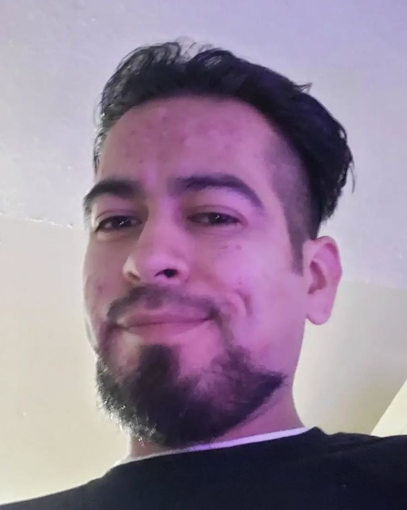Julio Salazar Profile Photo