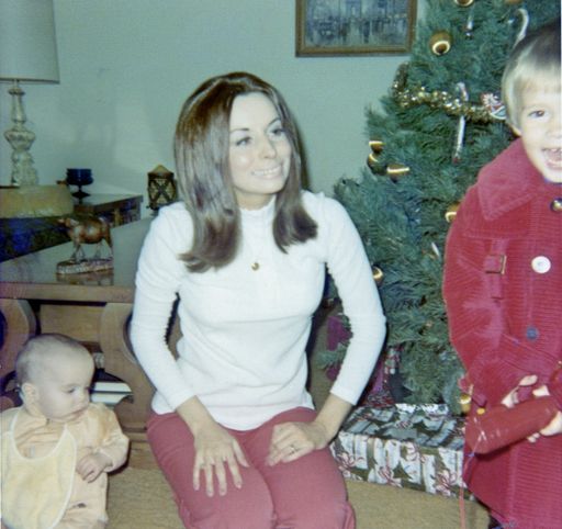 Linda Carol "Wendy" (Allen)  Martin photo gallery thumbnail 78 of 122