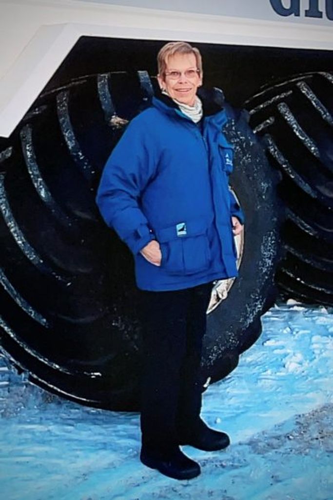 Carolynn D. Nellis