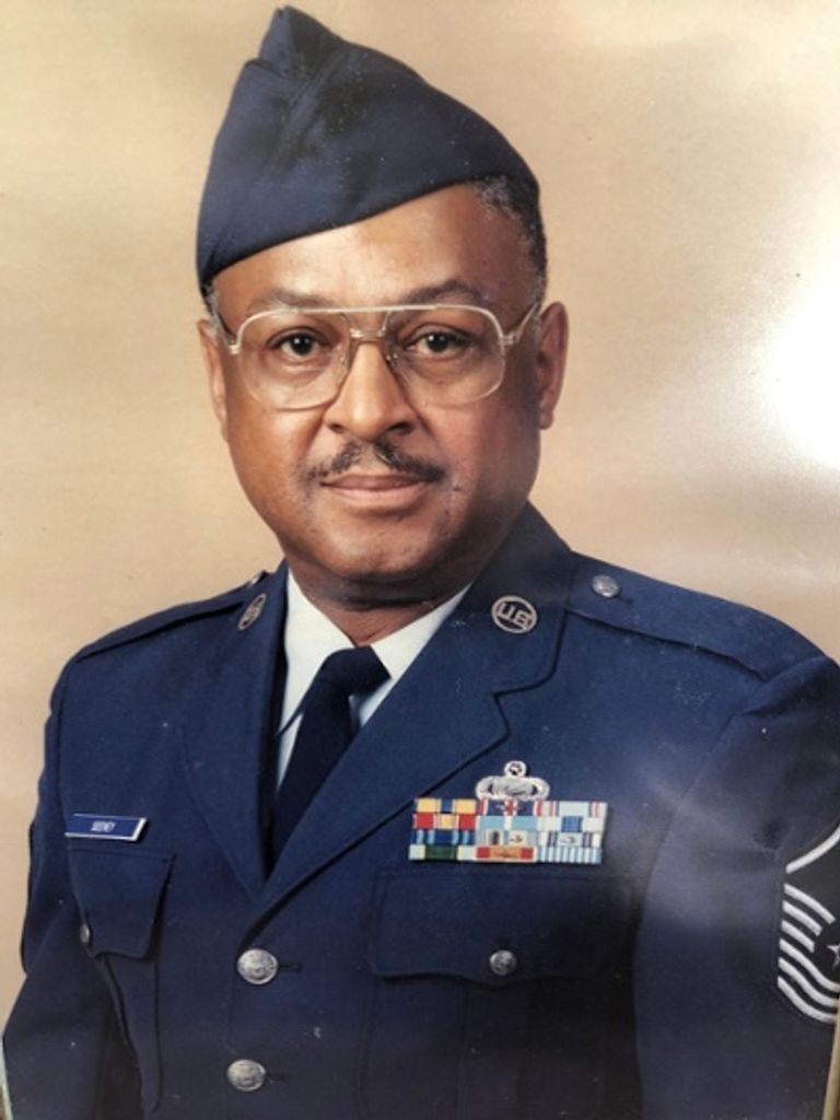 Milton Seeney Profile Photo