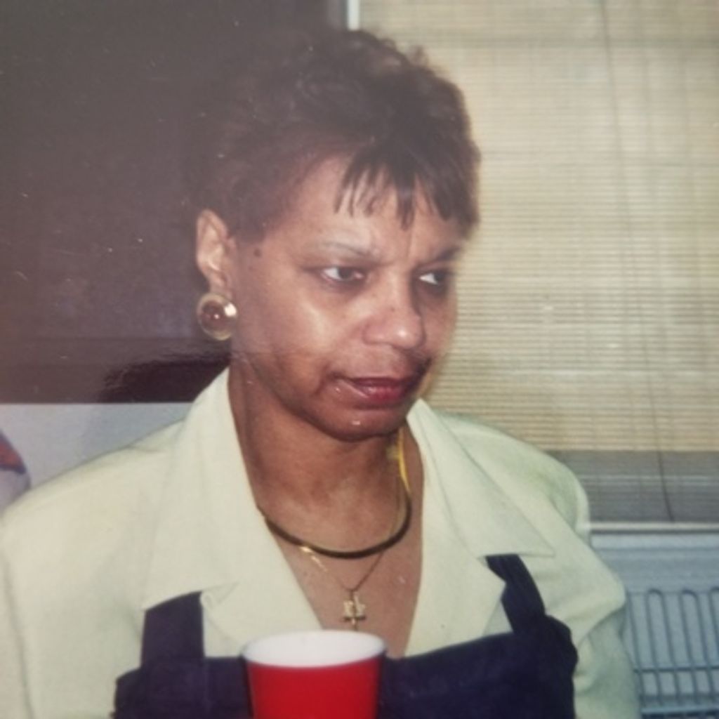 Alicia J Nesbit Profile Photo