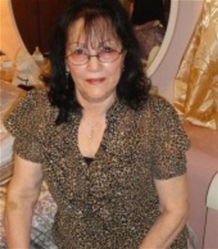 Gladys E Oquendo