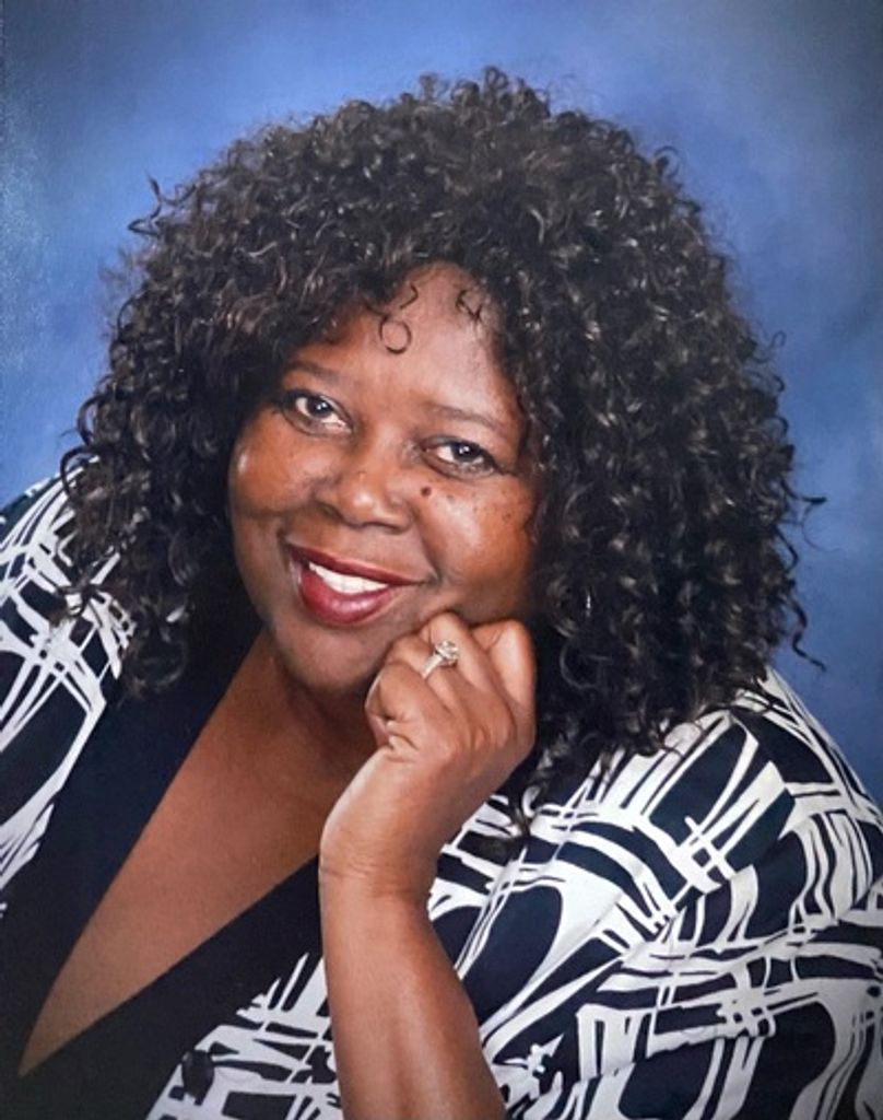 Roxanne "Roxie" Bratton Booker