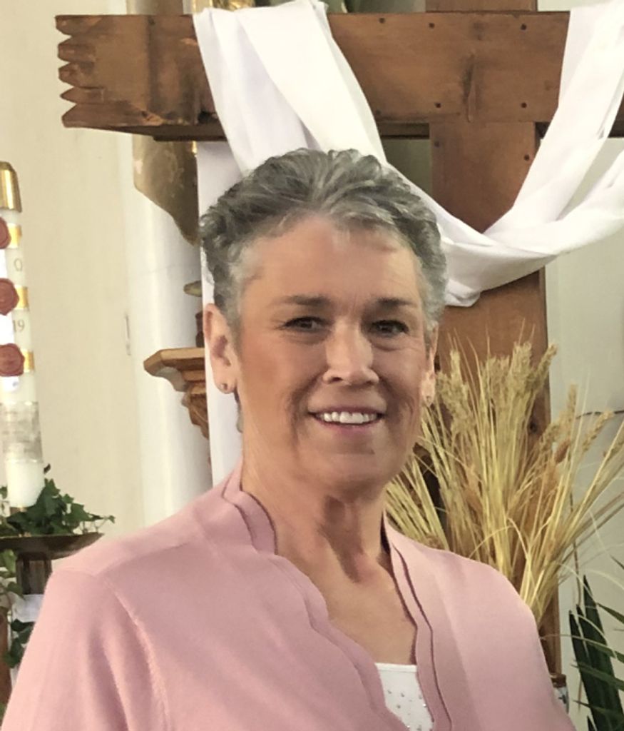 Lee Ann Carlson Profile Photo