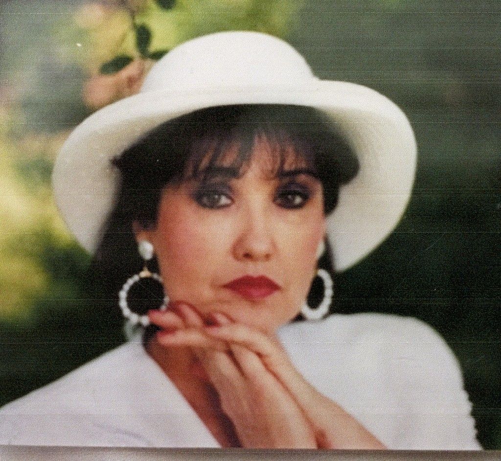 Linda Jones